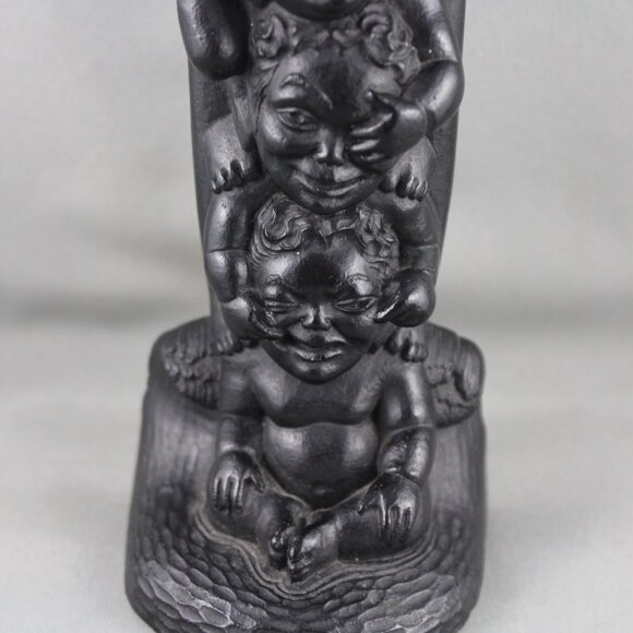 Coco Joes Tiki Statue - Menehume Totem Pole with Surfboard - Made with Lave - Picture 4 of 9